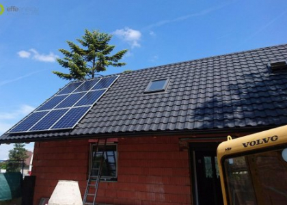 Fotovoltaická elektrárna s přebytky energie do ohřevu vody