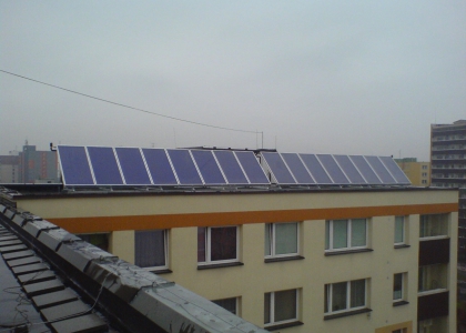 Instalace Solárních kolektorů TWI Sun Wing T4 pro 24 bytových jednotek v Orlové